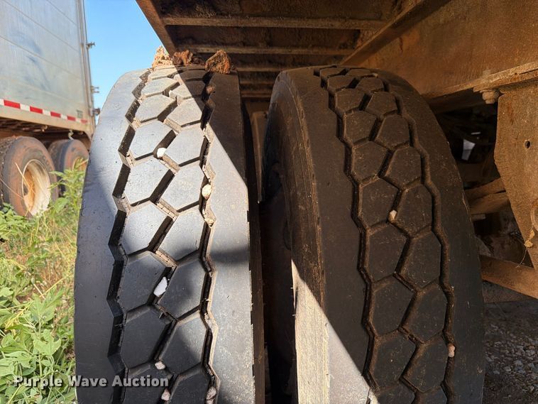 image for item EW8769 2018 Titan Trailers INC. walking floor trailer