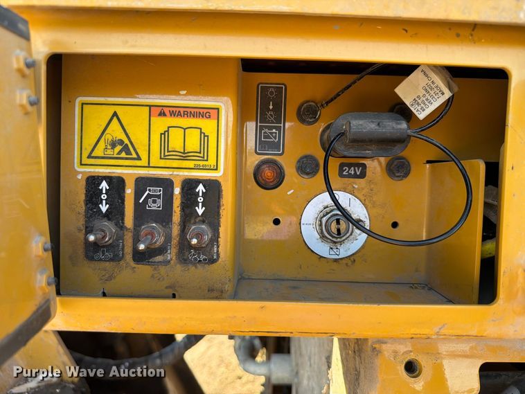 image for item EW8770 2022 Caterpillar 966M wheel loader