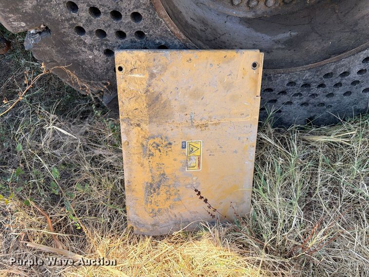 image for item EW8770 2022 Caterpillar 966M wheel loader