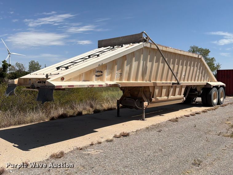 2009 Construction Trailer Specialist Inc BDT-40 bottom dump trailer