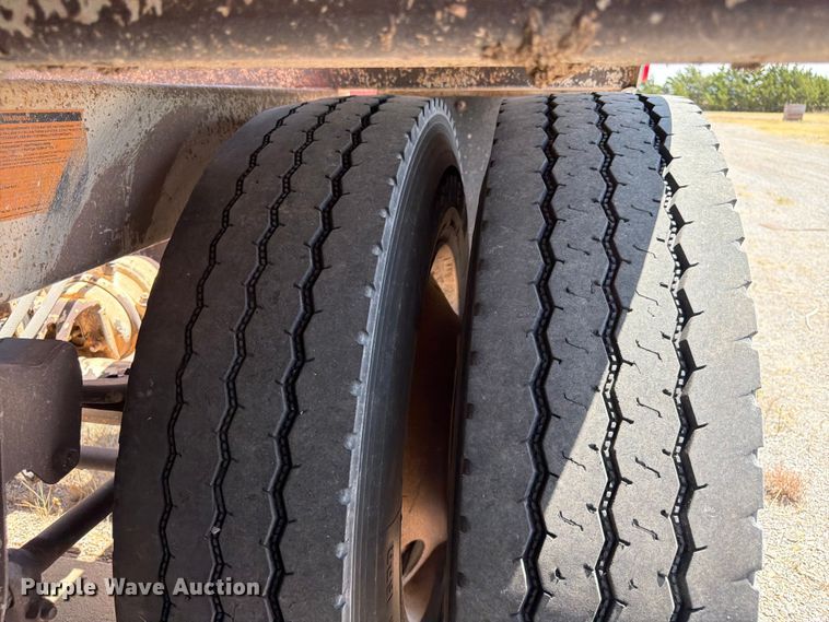 image for item EX0015 2009 Construction Trailer Specialist Inc BDT-40 bottom dump trailer
