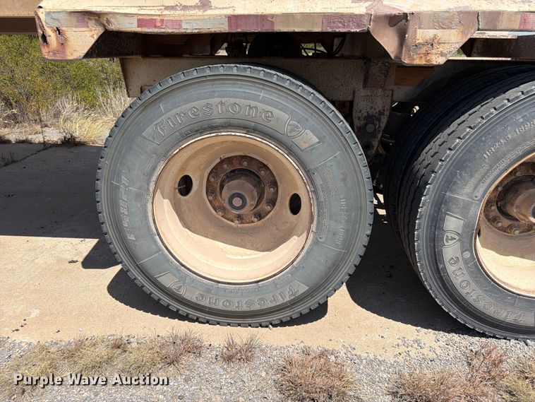 image for item EX0015 2009 Construction Trailer Specialist Inc BDT-40 bottom dump trailer