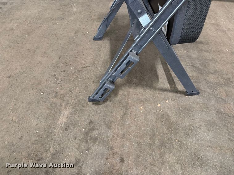 image for item EX0991 (106) folding chairs
