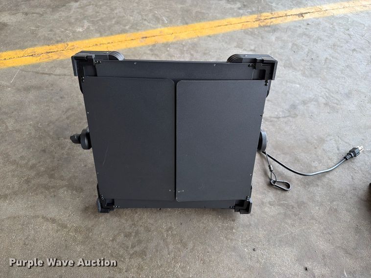 image for item EX0996 (7) Genaray SS-12 studio lights