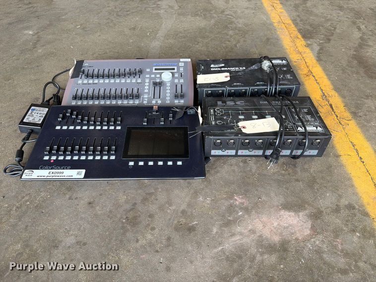 image for item EX0999 ColorSource 20 lighting control console