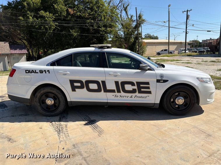 image for item EX2601 2013 Ford Taurus Police Interceptor 