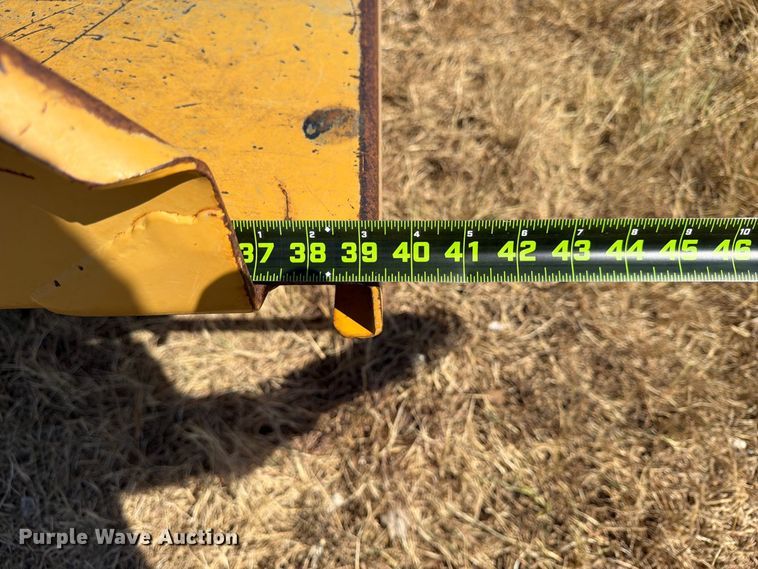 image for item EX4147 1995 Vermeer BC1230 wood chipper