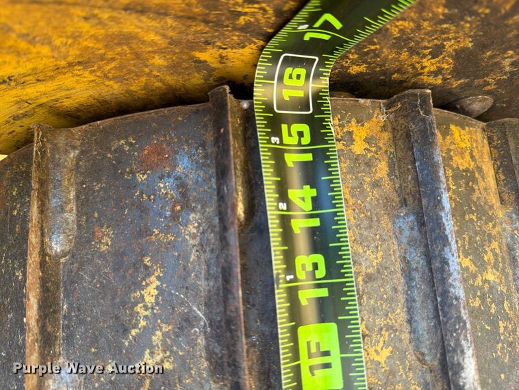 image for item EX4147 1995 Vermeer BC1230 wood chipper