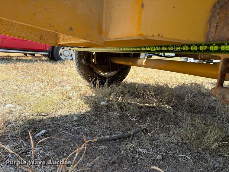image for item EX4147 1995 Vermeer BC1230 wood chipper