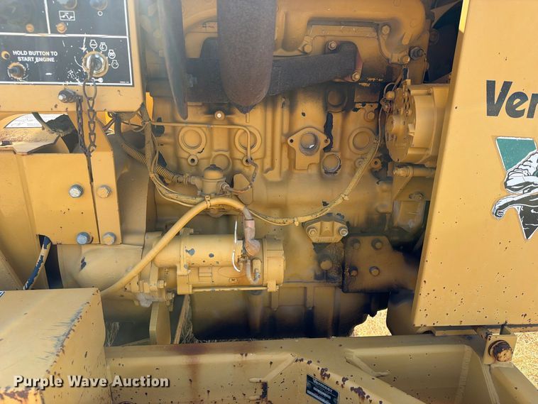 image for item EX4147 1995 Vermeer BC1230 wood chipper