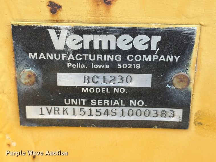 image for item EX4147 1995 Vermeer BC1230 wood chipper