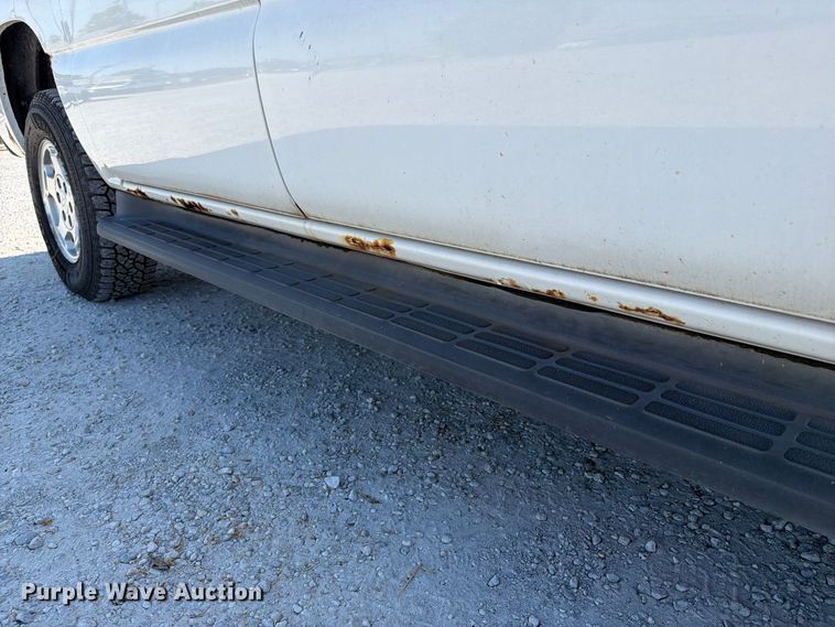 image for item EX4156 2006 Chevrolet Suburban 1500 SUV