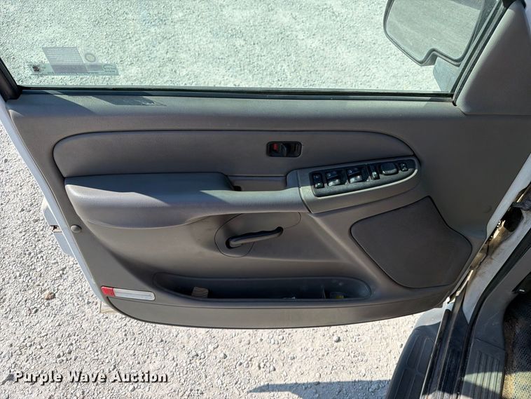 image for item EX4156 2006 Chevrolet Suburban 1500 SUV