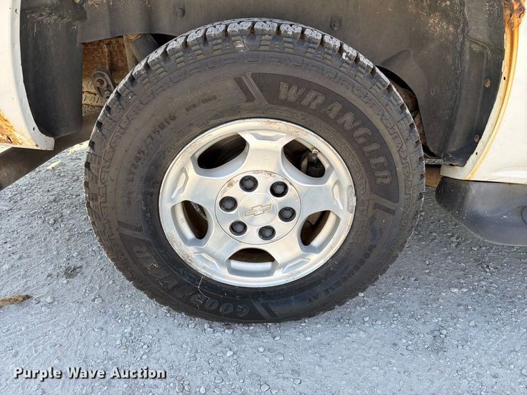 image for item EX4156 2006 Chevrolet Suburban 1500 SUV