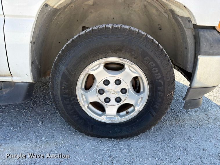 image for item EX4156 2006 Chevrolet Suburban 1500 SUV