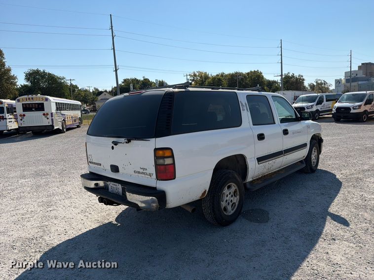 image for item EX4157 2005 Chevrolet Suburban 1500 SUV
