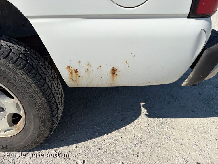 image for item EX4157 2005 Chevrolet Suburban 1500 SUV