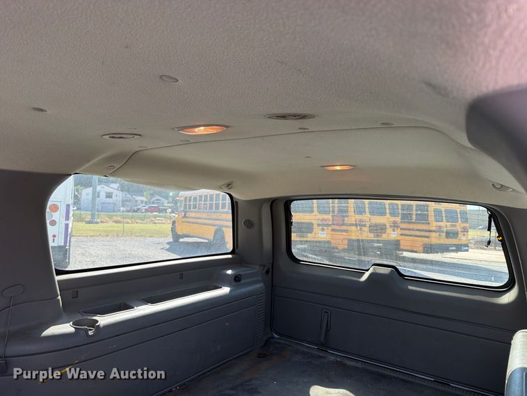image for item EX4157 2005 Chevrolet Suburban 1500 SUV