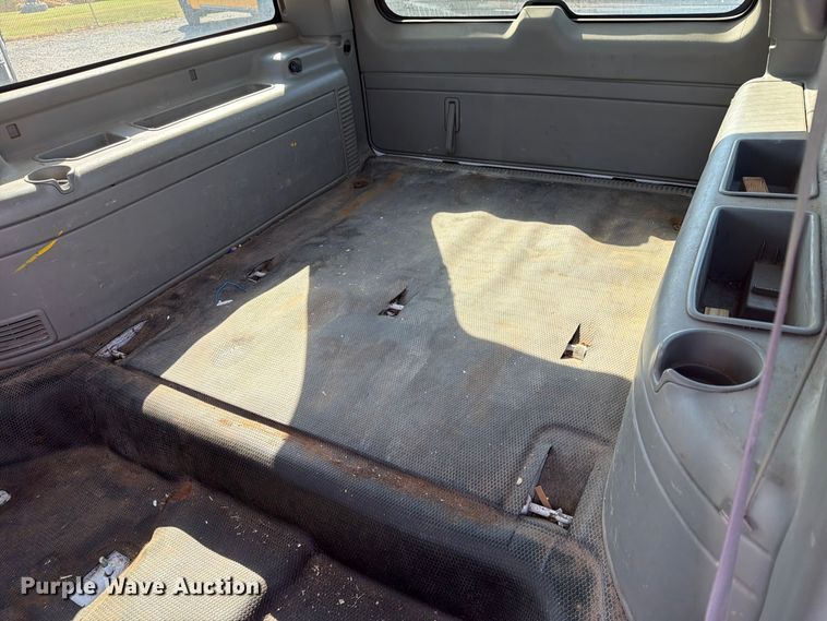 image for item EX4157 2005 Chevrolet Suburban 1500 SUV