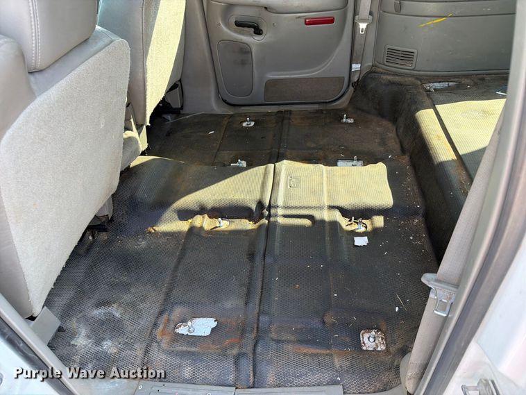 image for item EX4157 2005 Chevrolet Suburban 1500 SUV