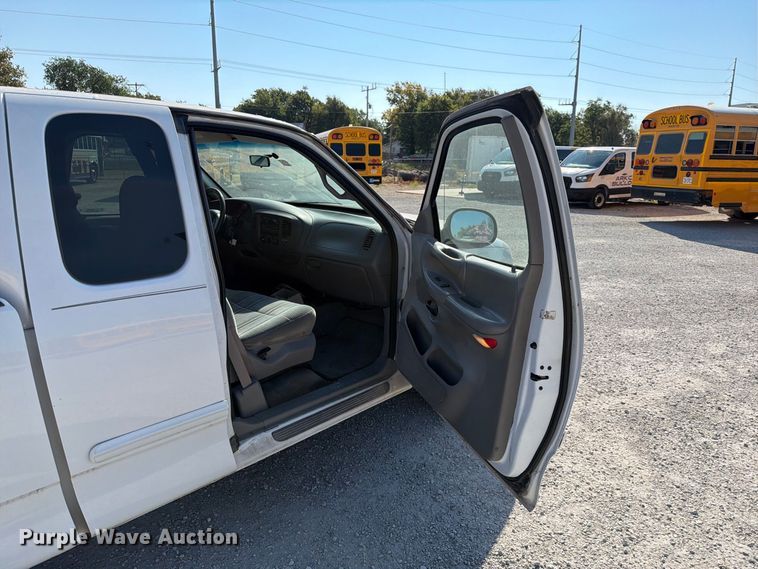image for item EX4158 1998 Ford F150 Ext. Cab pickup truck