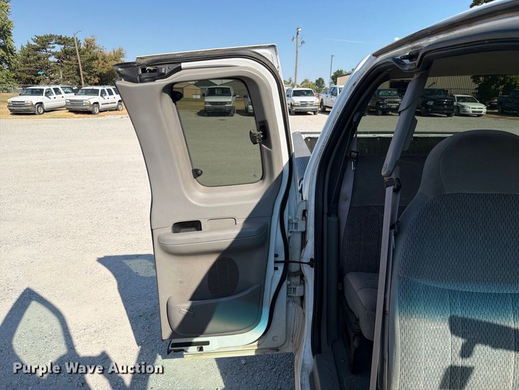 image for item EX4158 1998 Ford F150 Ext. Cab pickup truck