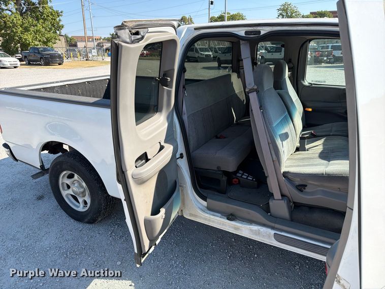 image for item EX4158 1998 Ford F150 Ext. Cab pickup truck