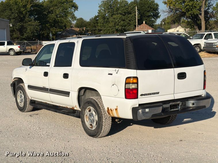 image for item EX4159 2004 Chevrolet Suburban 1500  SUV