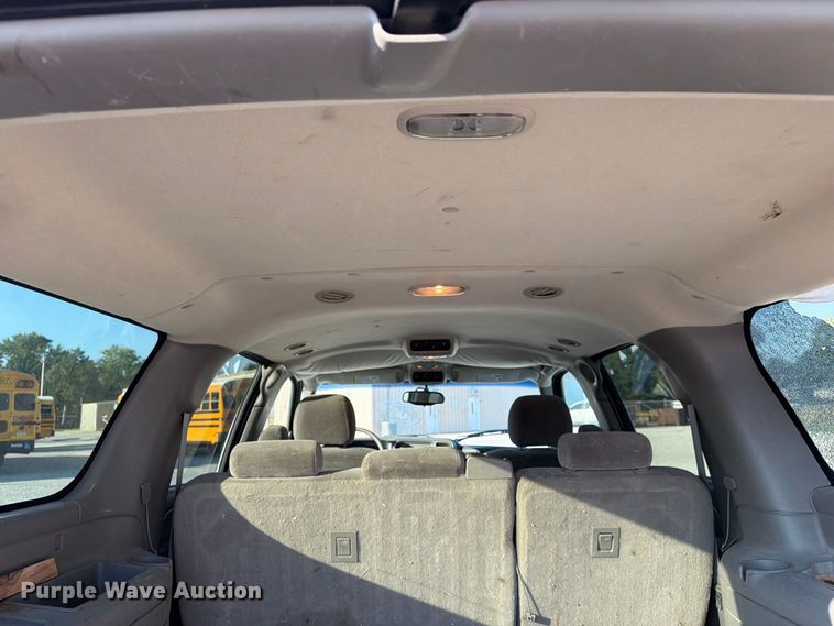 image for item EX4159 2004 Chevrolet Suburban 1500  SUV