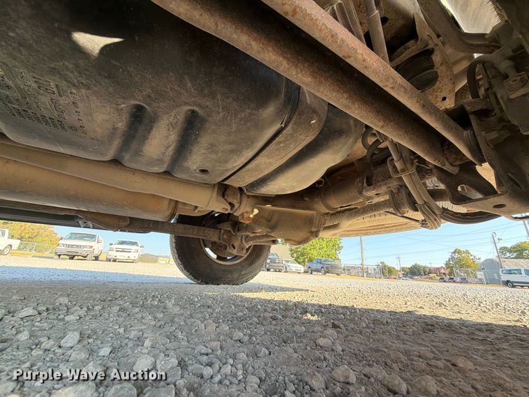 image for item EX4159 2004 Chevrolet Suburban 1500  SUV