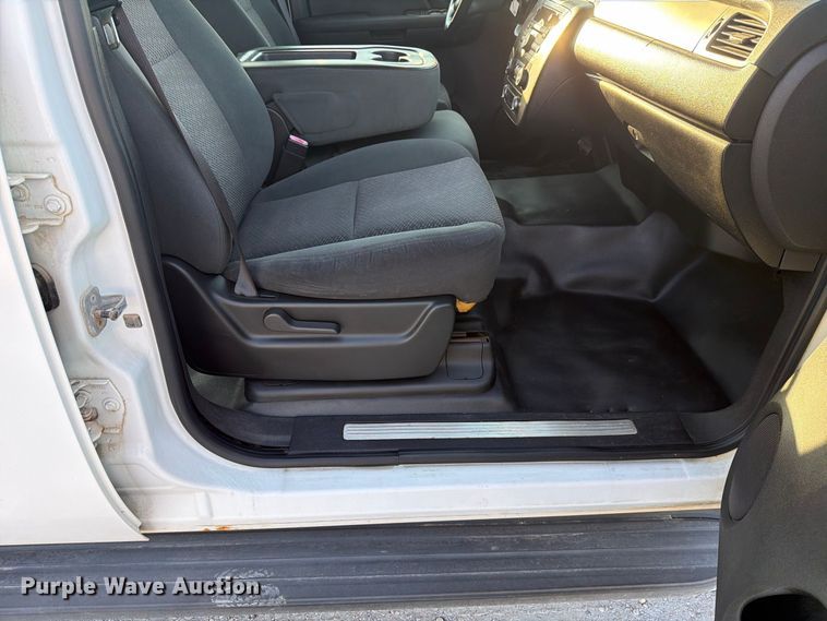 image for item EX4160 2007 Chevrolet Suburban 1500 SUV