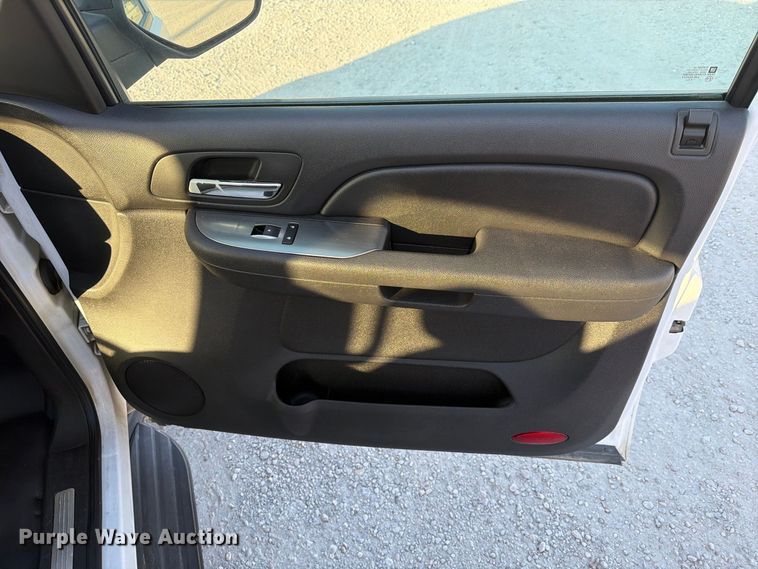 image for item EX4160 2007 Chevrolet Suburban 1500 SUV