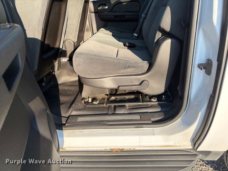image for item EX4160 2007 Chevrolet Suburban 1500 SUV