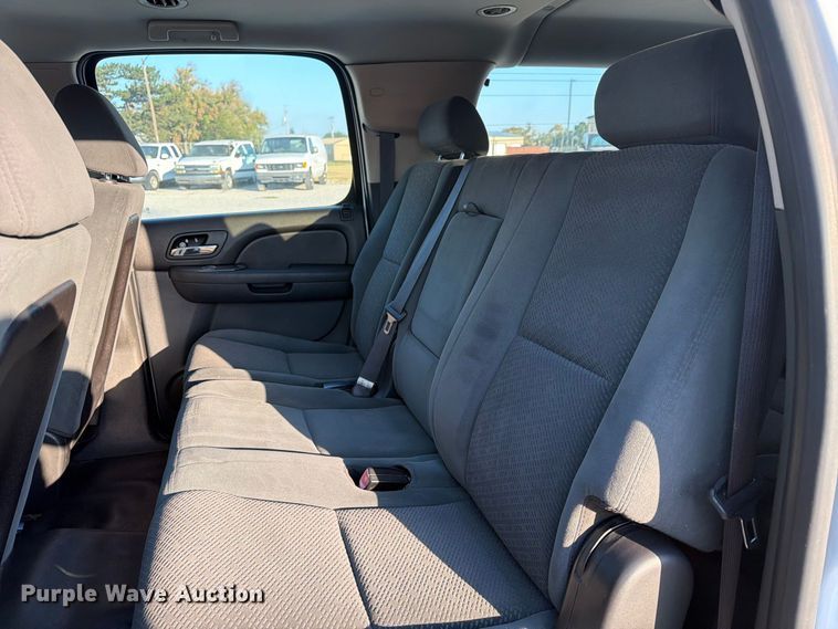 image for item EX4160 2007 Chevrolet Suburban 1500 SUV