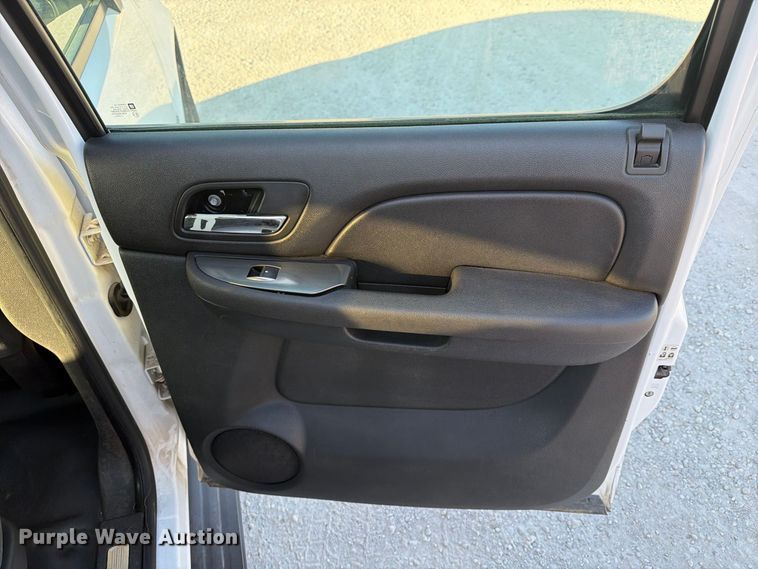 image for item EX4160 2007 Chevrolet Suburban 1500 SUV