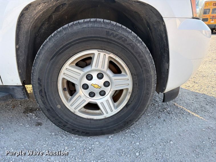 image for item EX4160 2007 Chevrolet Suburban 1500 SUV