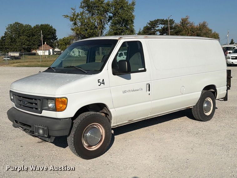 2004 Ford E250 van