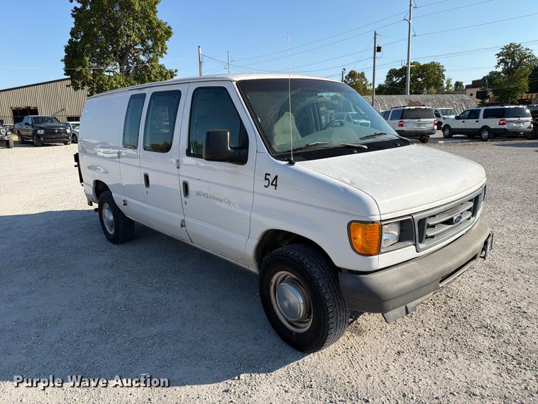 image for item EX4161 2004 Ford E250 van