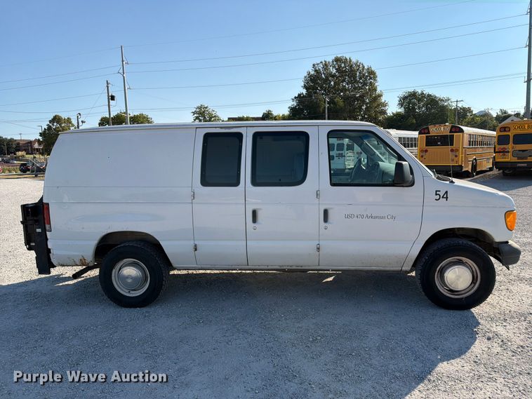 image for item EX4161 2004 Ford E250 van