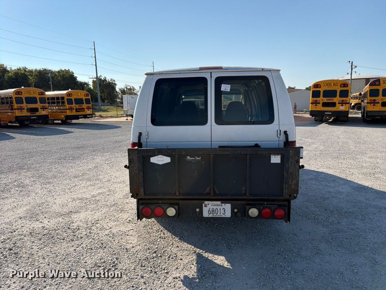 image for item EX4161 2004 Ford E250 van