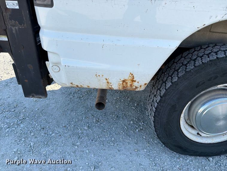 image for item EX4161 2004 Ford E250 van