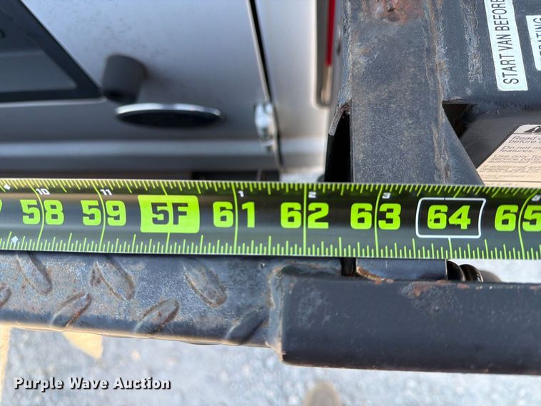 image for item EX4161 2004 Ford E250 van
