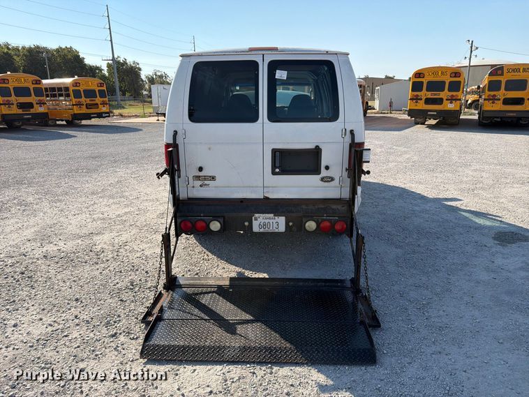 image for item EX4161 2004 Ford E250 van