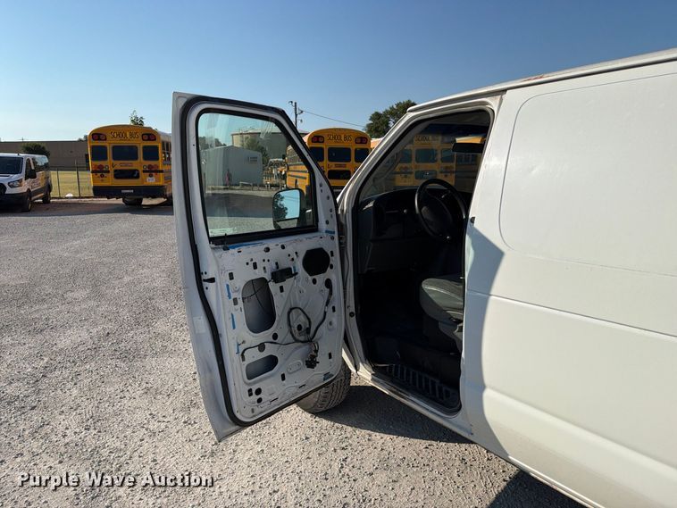 image for item EX4161 2004 Ford E250 van