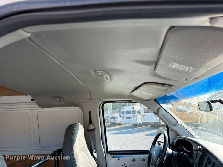 image for item EX4161 2004 Ford E250 van