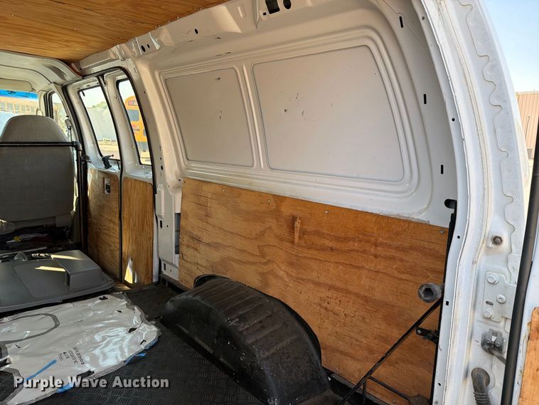 image for item EX4161 2004 Ford E250 van