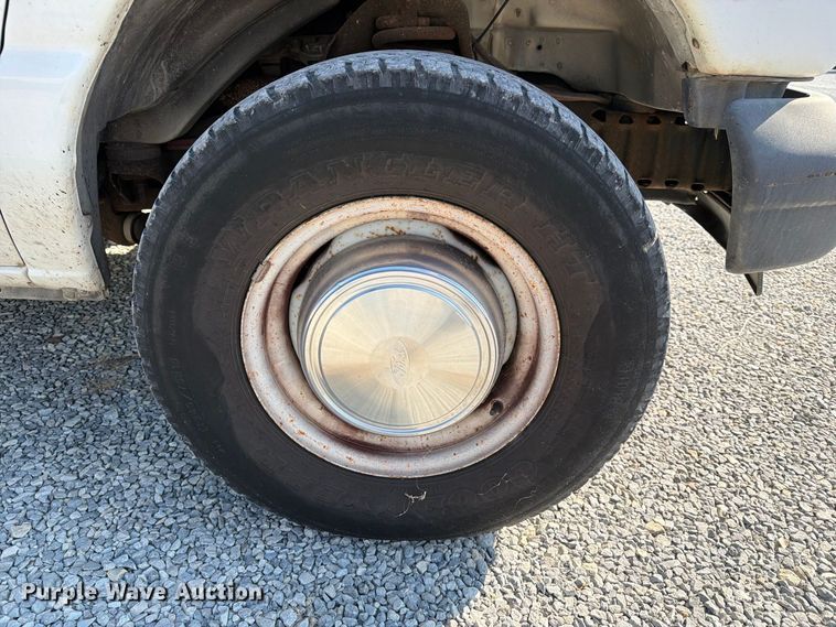 image for item EX4161 2004 Ford E250 van