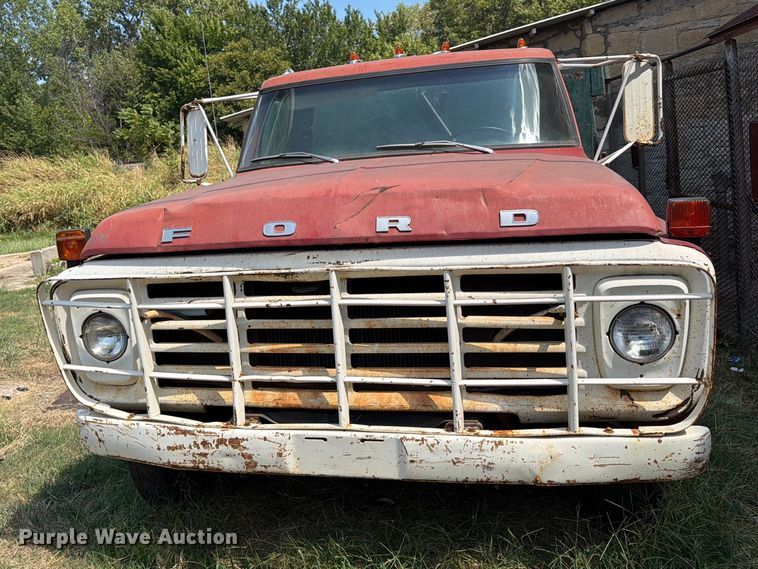 image for item EX4163 1978 Ford F600 dump truck