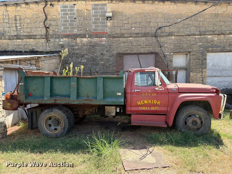 image for item EX4163 1978 Ford F600 dump truck