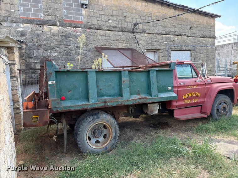 image for item EX4163 1978 Ford F600 dump truck